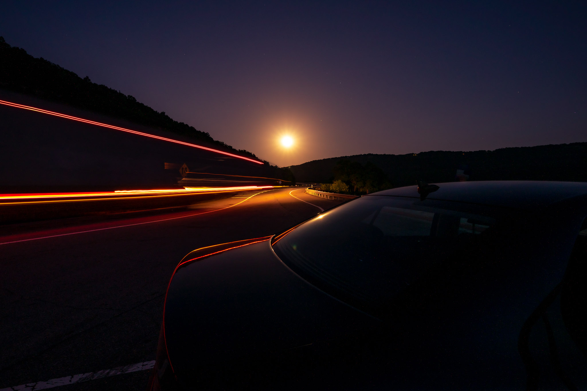 moonset over 111 grelyak d47d2605 9ceb 4101 8b46 480d4eb62cc7